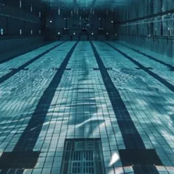 Cara menjernihkan air kolam renang